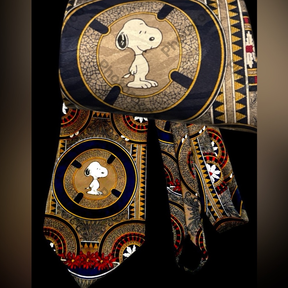 Vintage Snoopy Patterned Tie